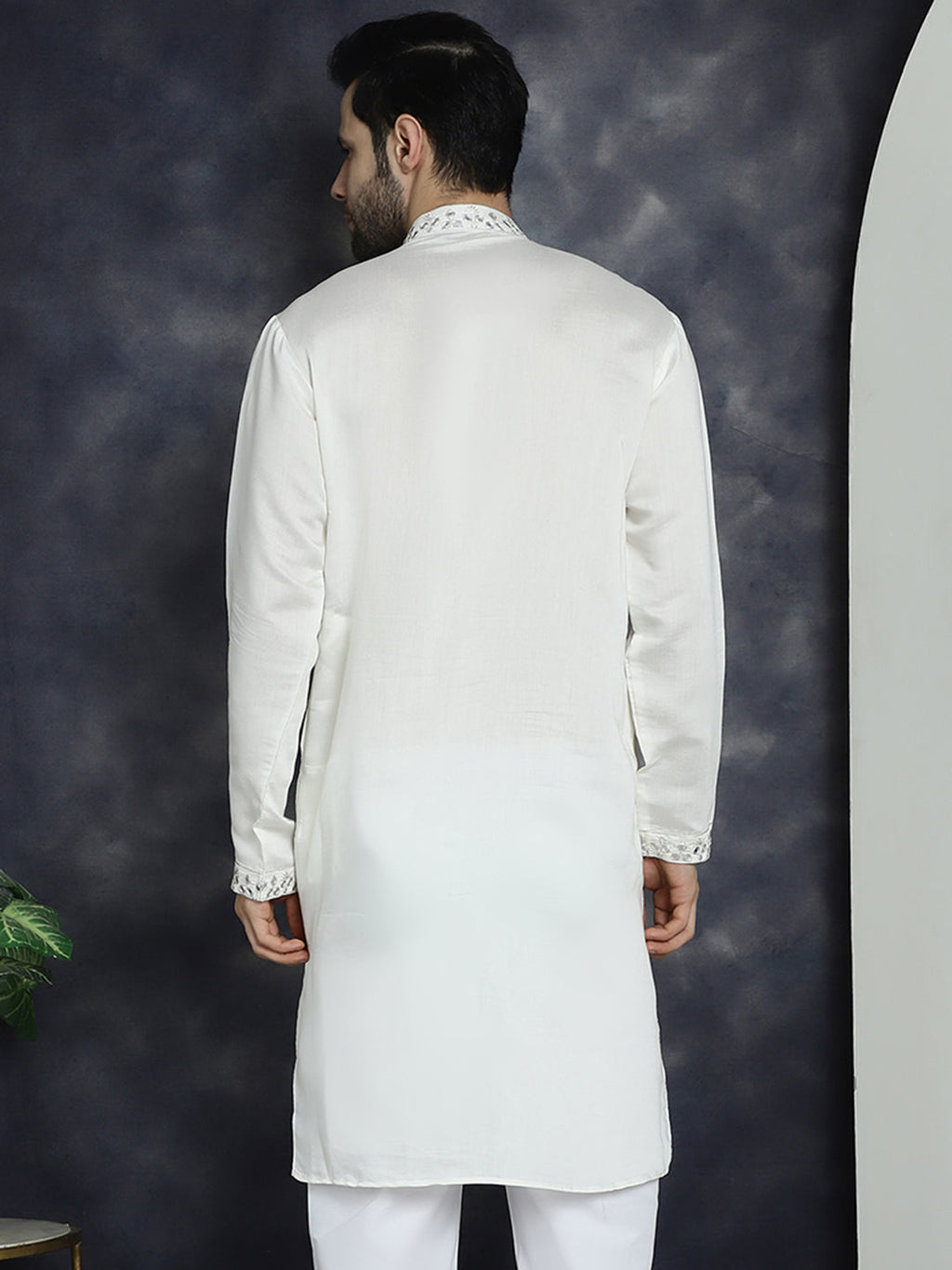 Jompers Men's Embroidered Kurta - White