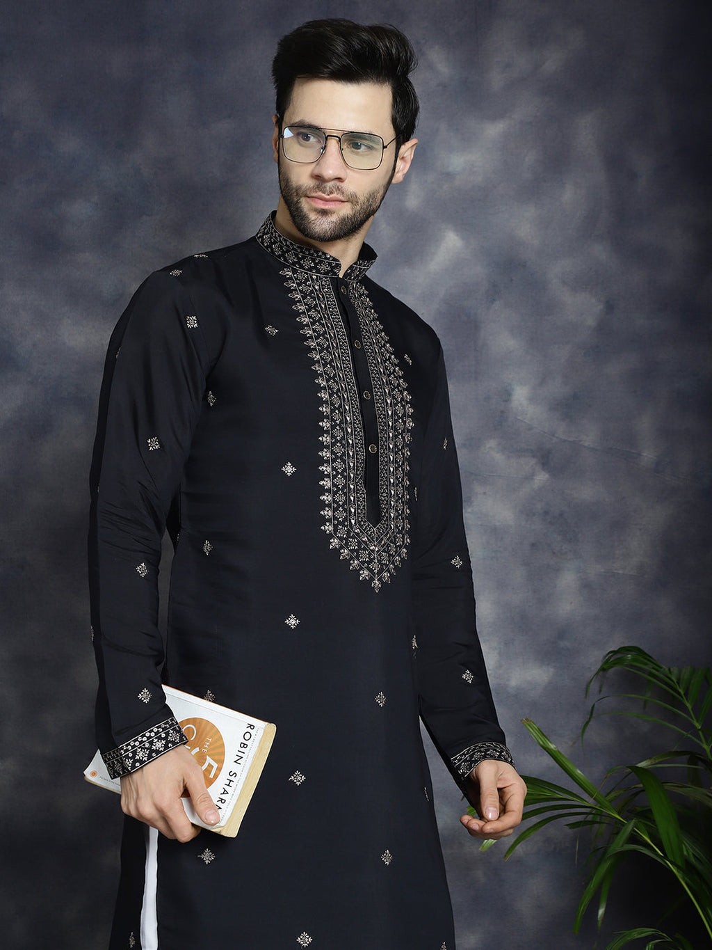 Jompers Men's Sequins Embroidered Kurta - Black
