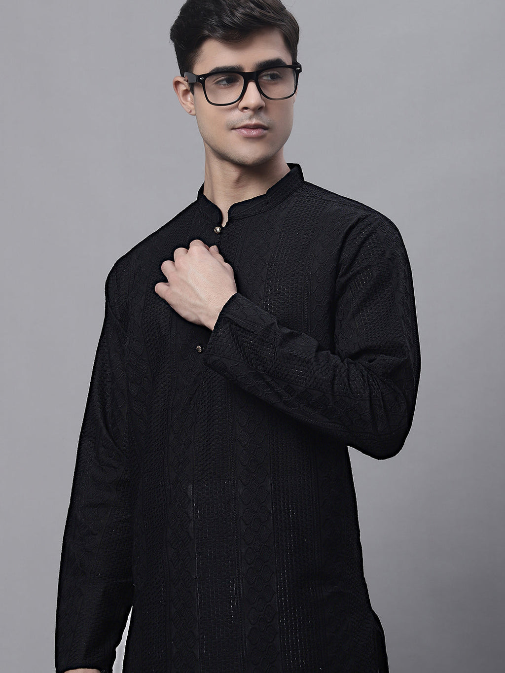 Jompers Men's Black Embroiderd Kurta