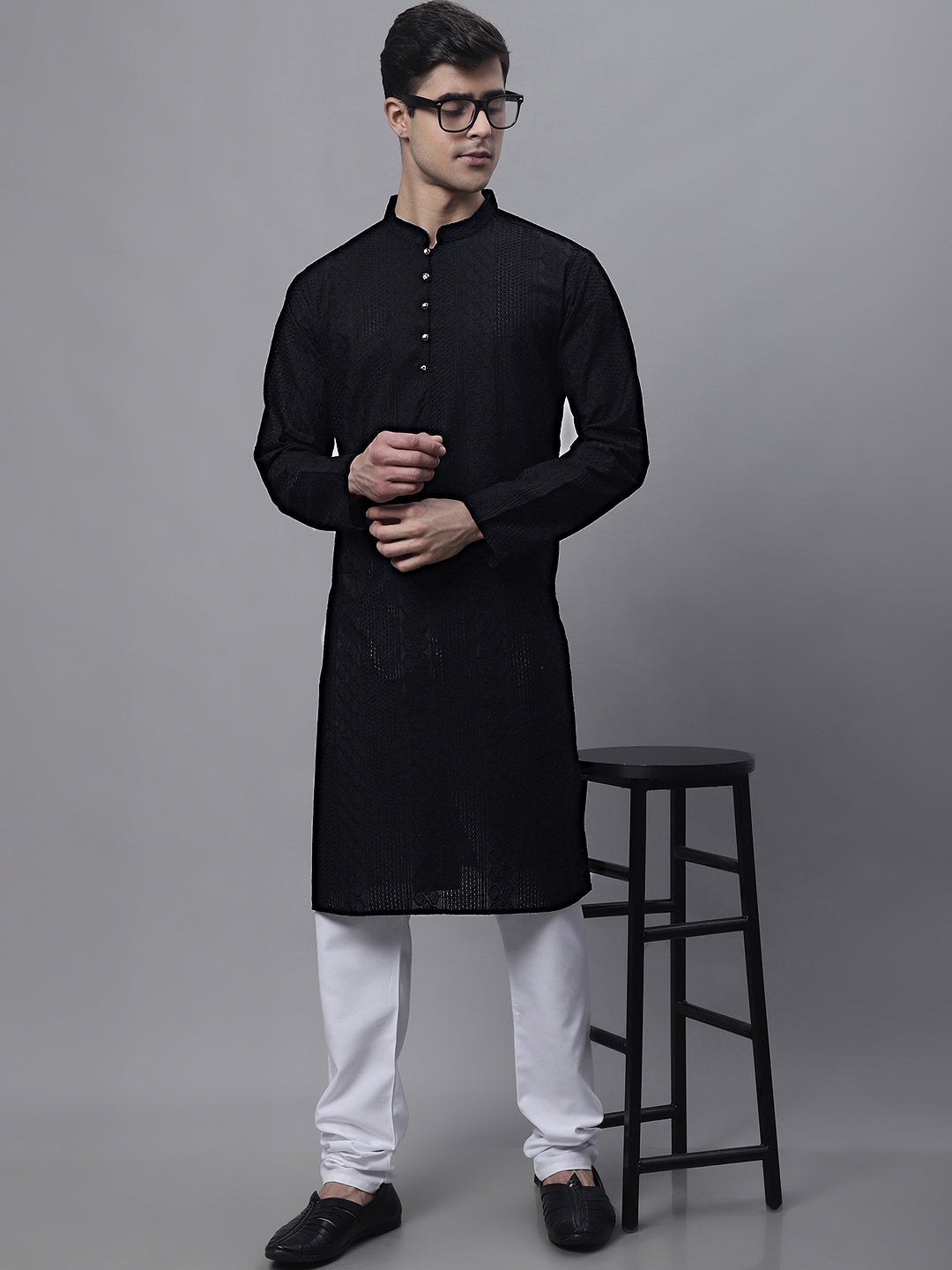 Jompers Men's Black Embroiderd Kurta