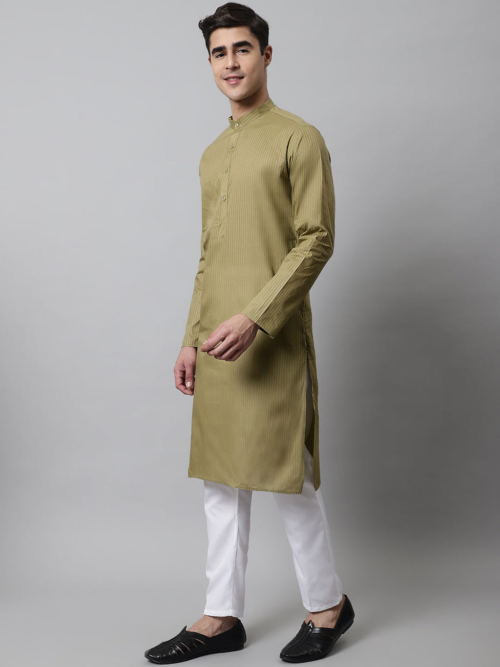 Jompers Men's Olive Green Cotton Striped Kurta