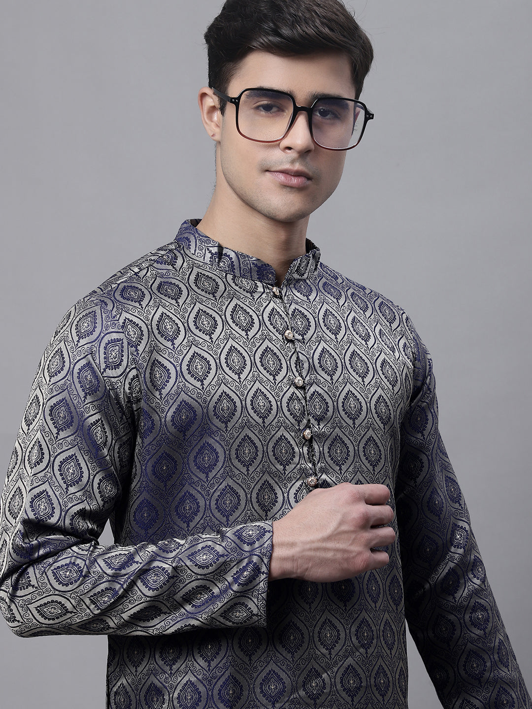 Jompers Men's Ethnic Navy Blue Woven Design Kurta