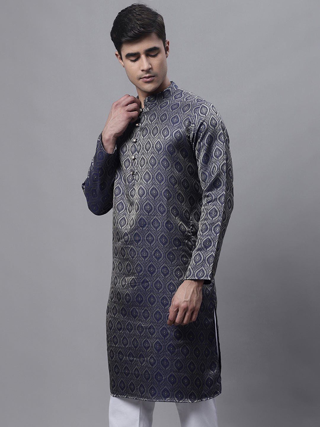 Jompers Men's Ethnic Navy Blue Woven Design Kurta