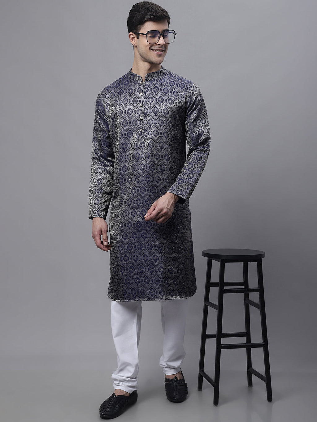 Jompers Men's Ethnic Navy Blue Woven Design Kurta