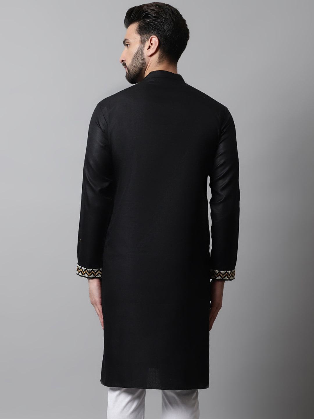Jompers Men's Black Embroidered Kurta