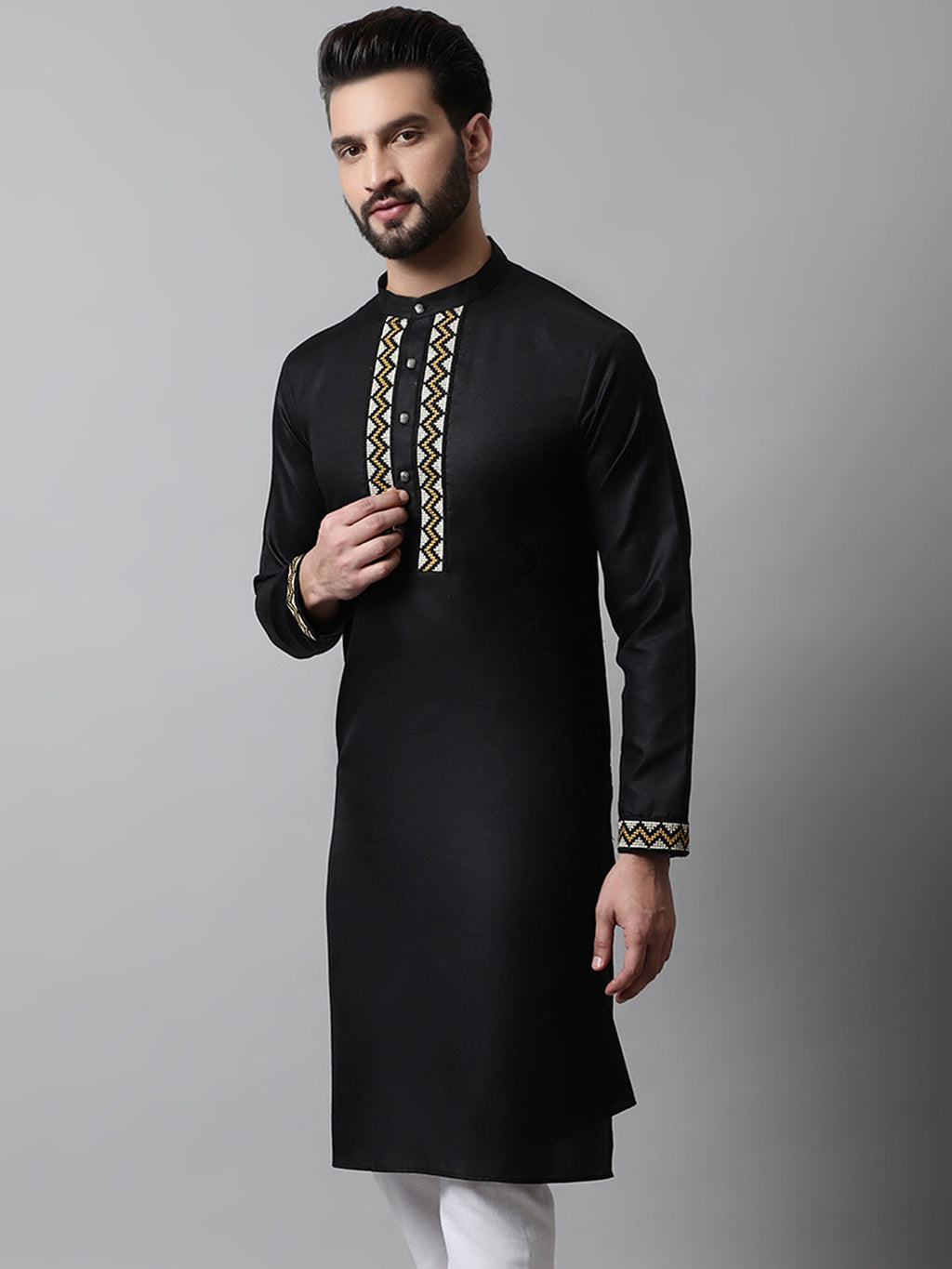 Jompers Men's Black Embroidered Kurta