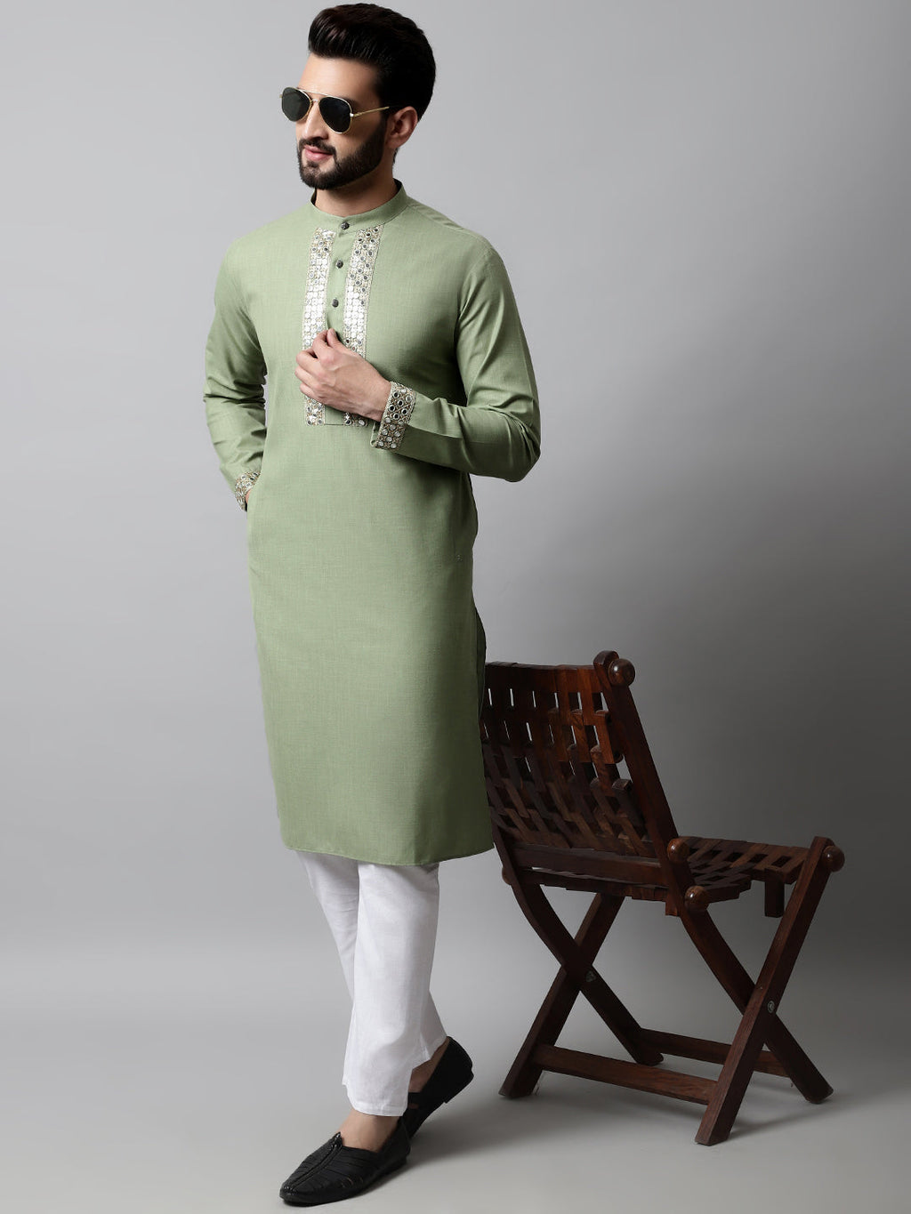 Jompers Men's Pista Green Embroidered Kurta