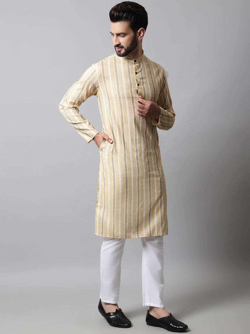 Jompers Men's Beige Geomatric Printed Kurta