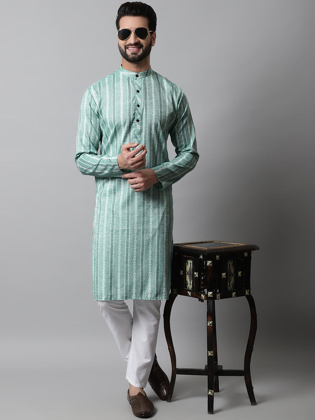 Jompers Men's Sky Blue Geomatric Printed Kurta