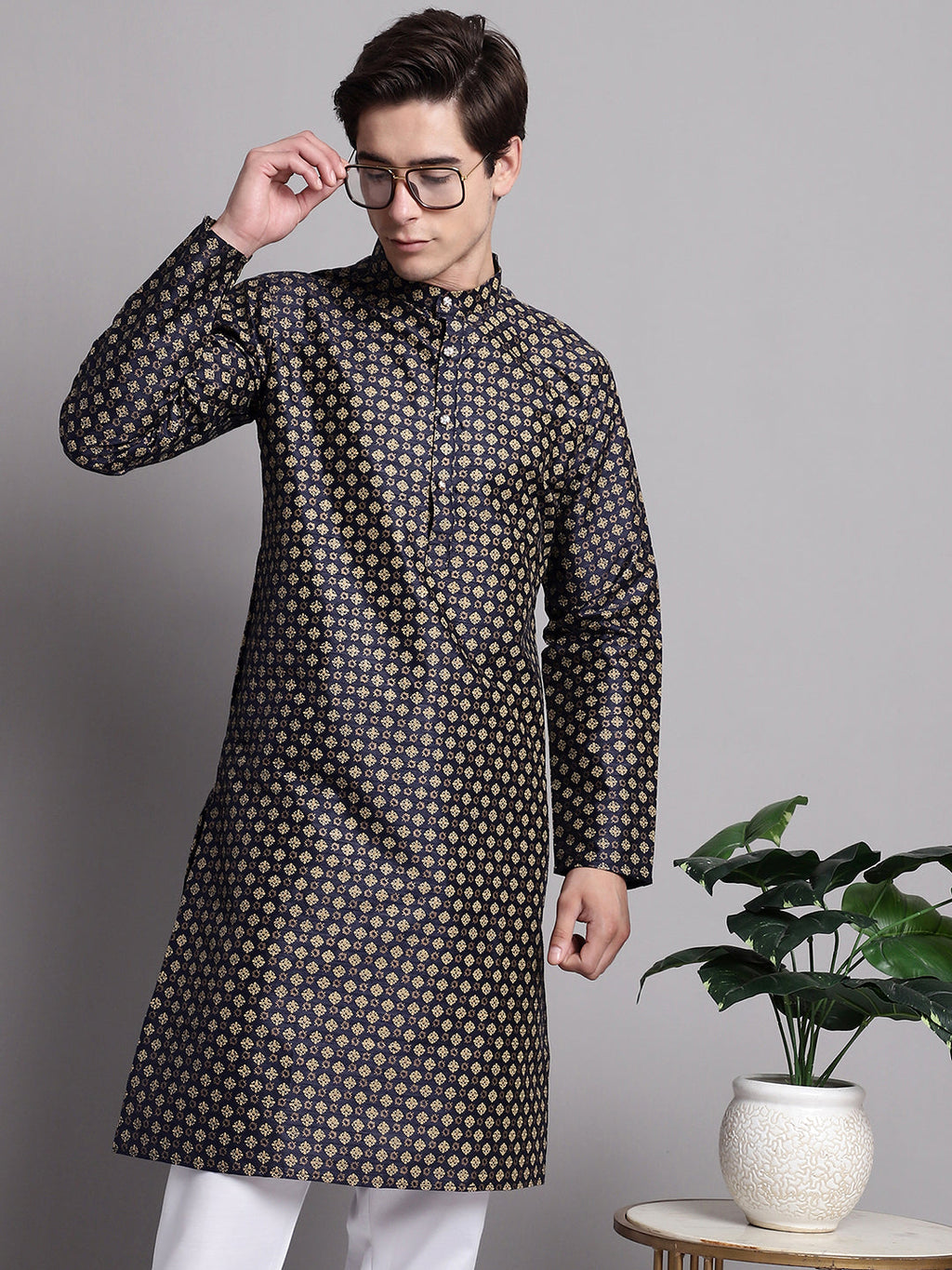 Jompers Men's Navy Blue Printed Silk Blend Kurta
