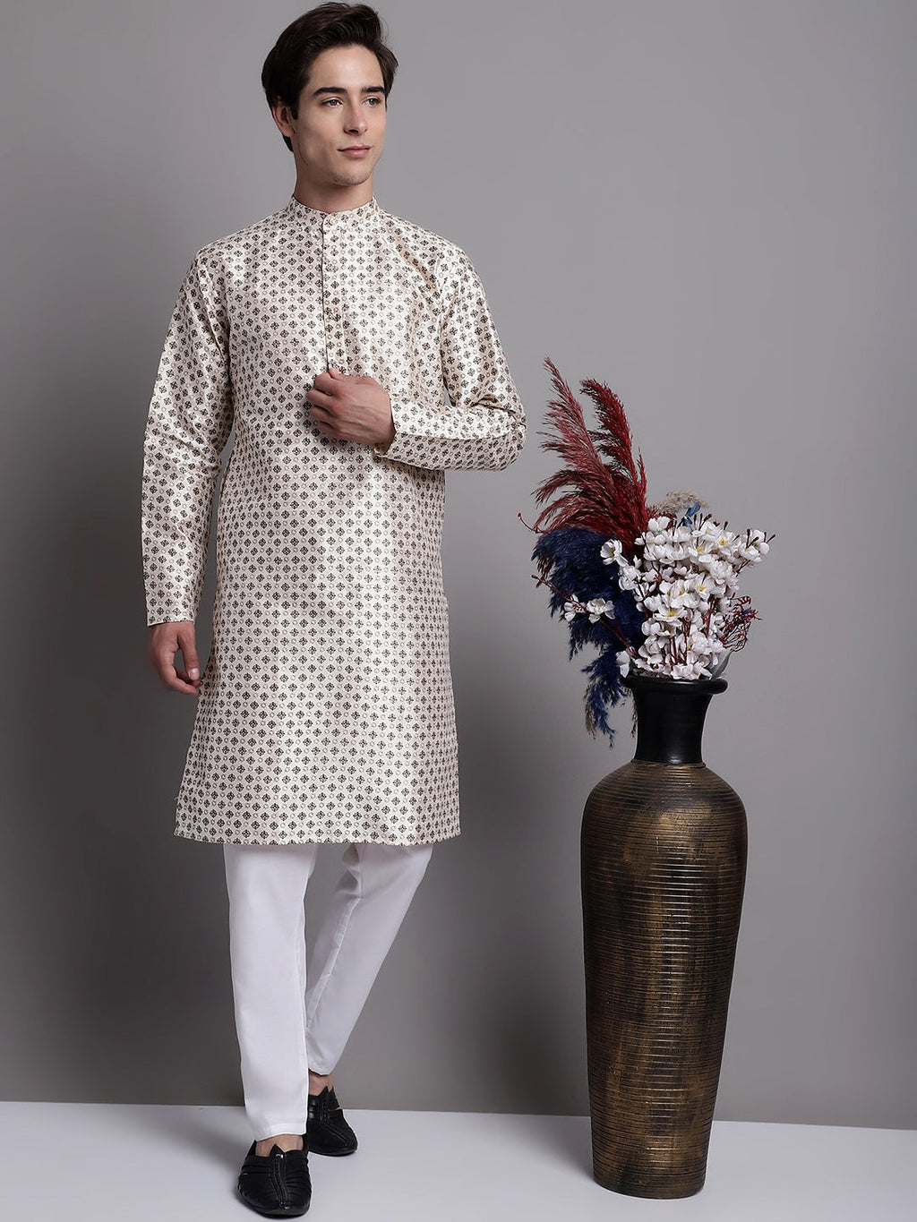 Jompers Men's Grey Printed Silk Blend Kurta