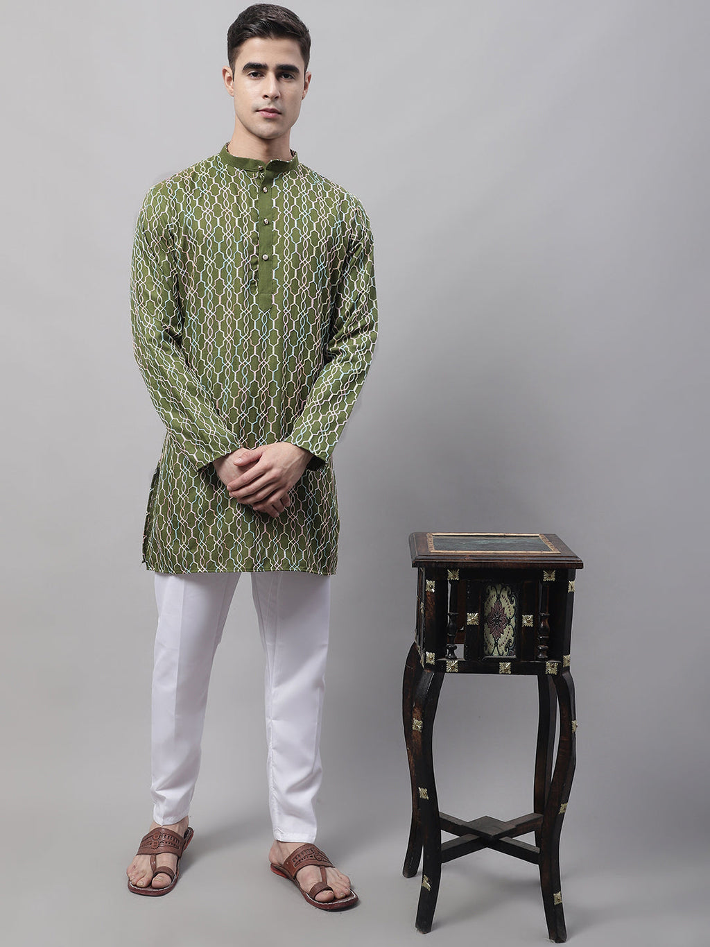 Jompers Men's Olive Green and Multi Coloured Embroidered Straight Kurta