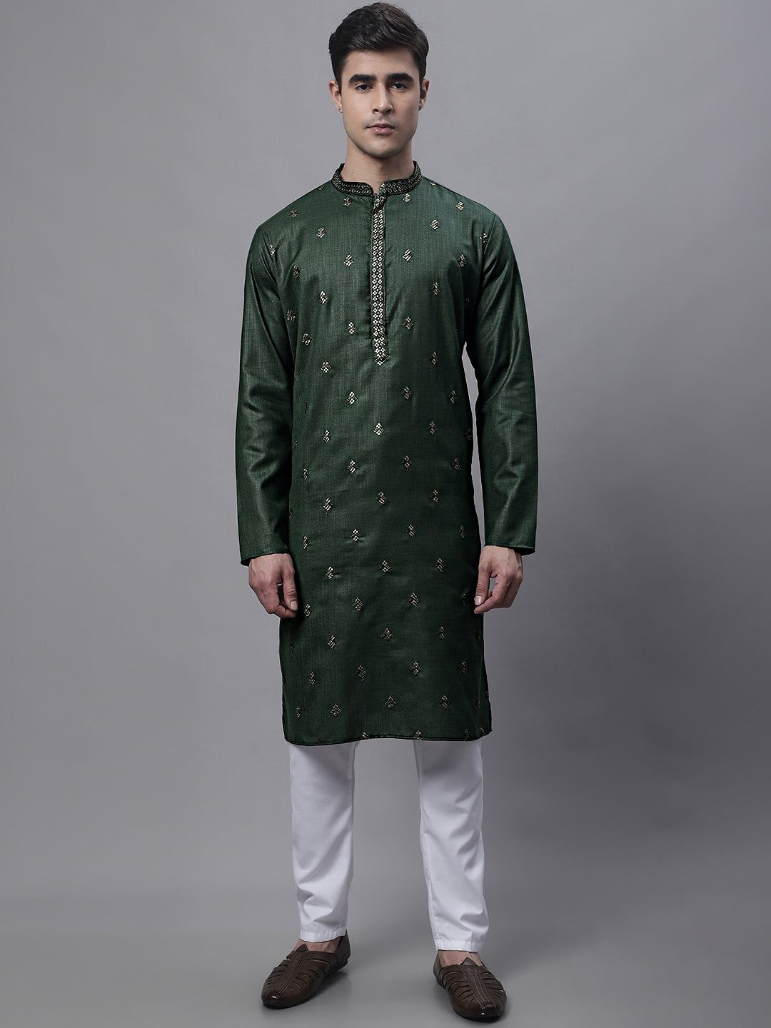 Jompers Men's Olive Green Embroidered Straight Kurta
