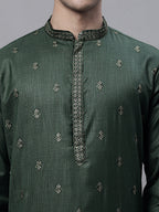 Jompers Men's Olive Green Embroidered Straight Kurta