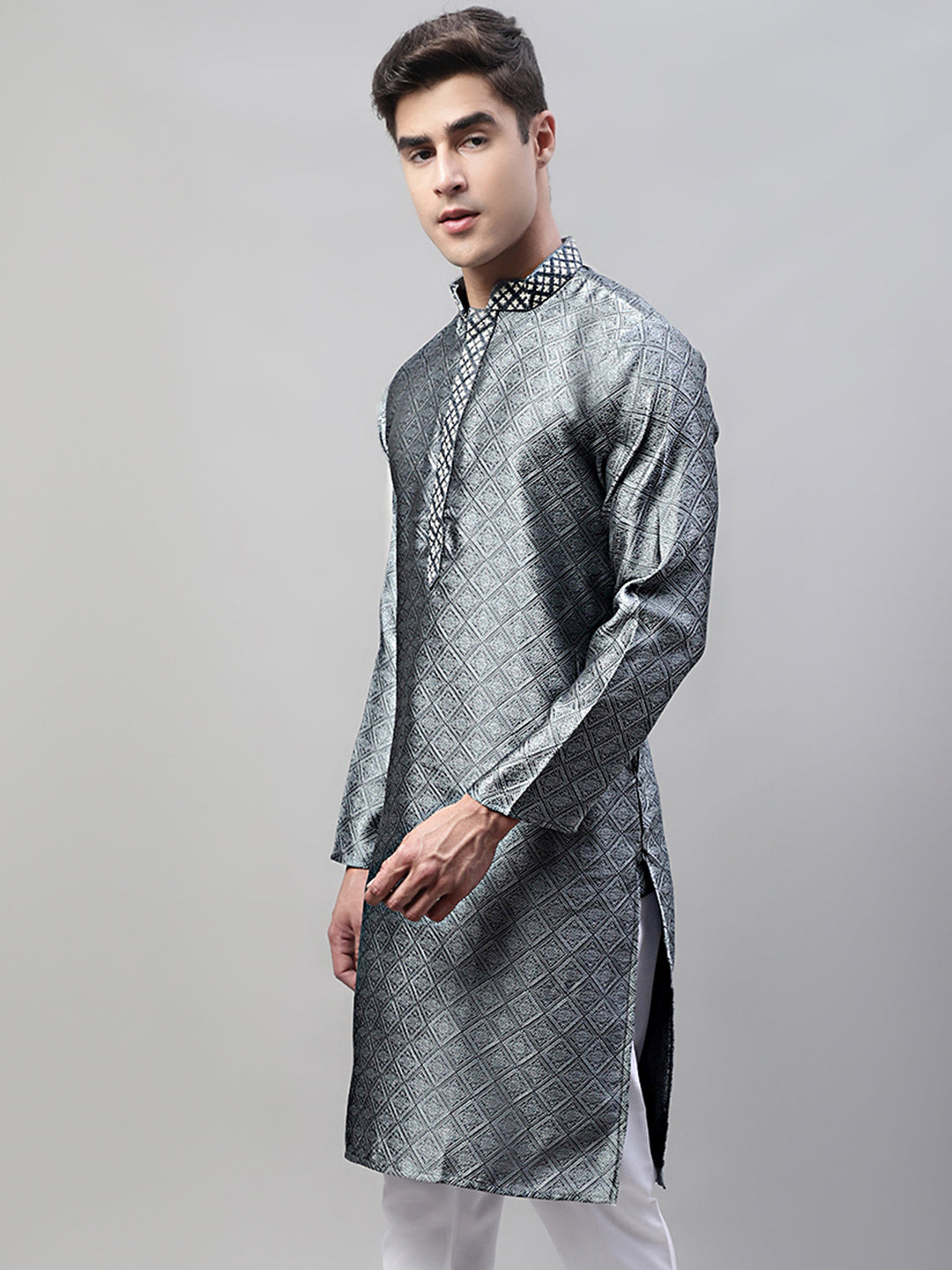 Jompers Men's Grey Jacquard Silk Collar Embroidered Kurta