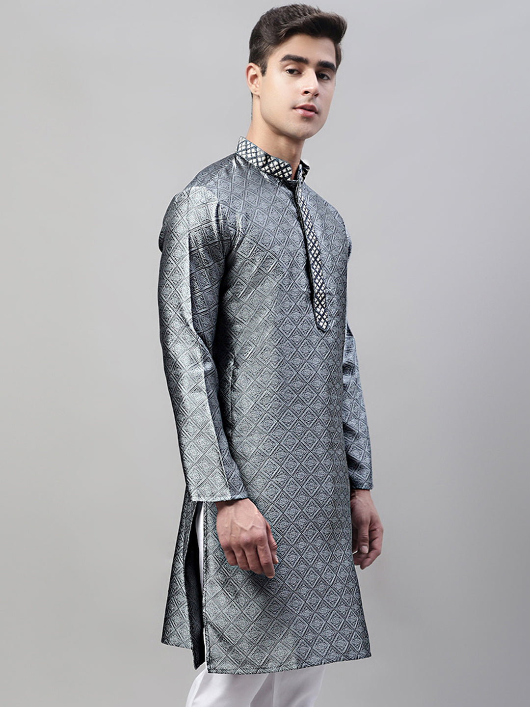 Jompers Men's Grey Jacquard Silk Collar Embroidered Kurta