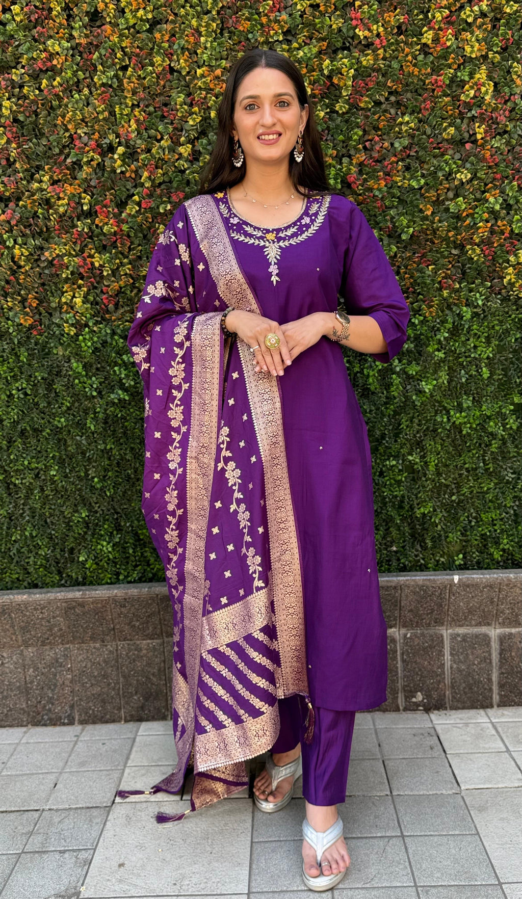 Vedant Vastram Kurta Pant Set With Dupatta Having Beautiful Handwork - Purple