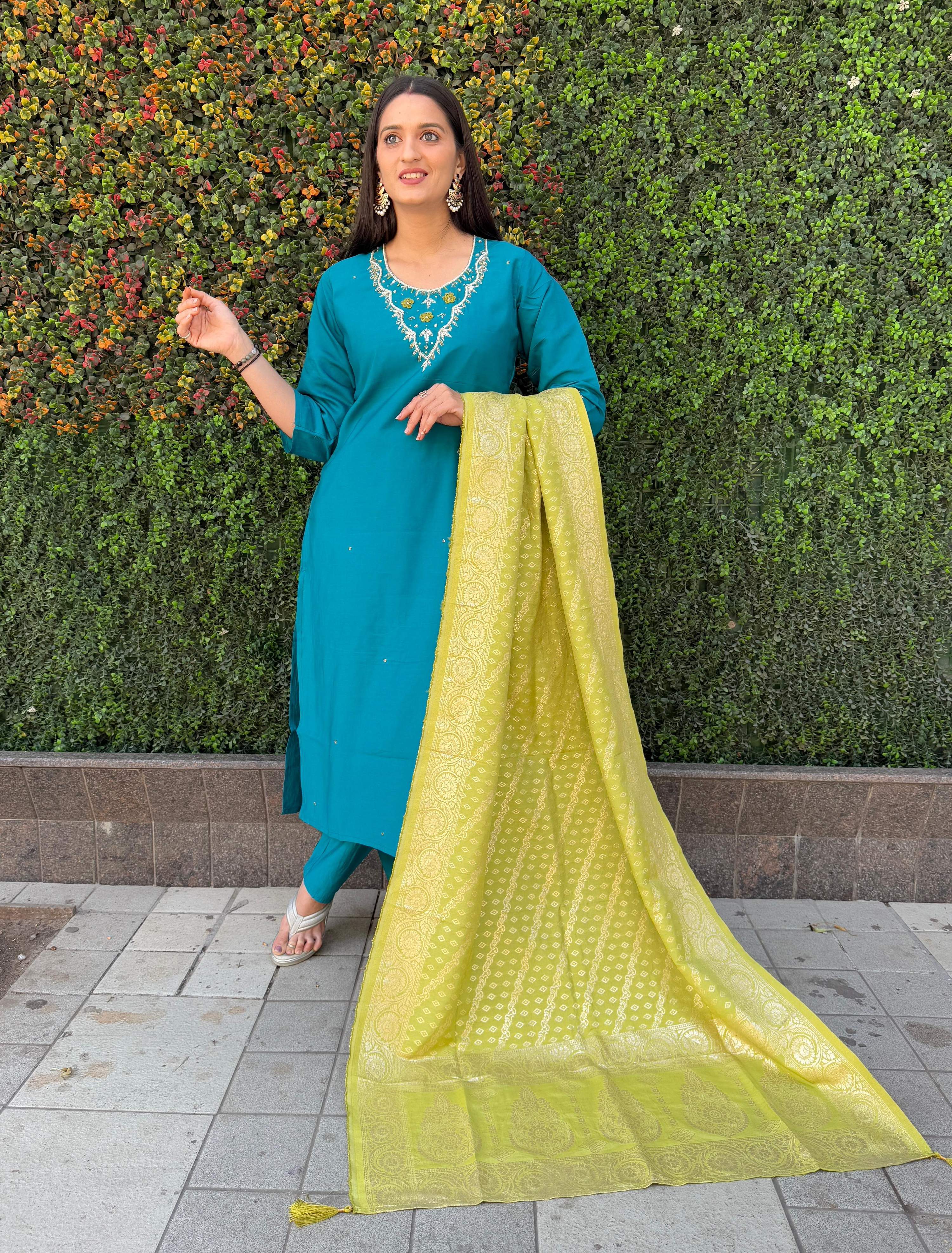 Vedant Vastram Kurta Pant Set With Dupatta Having Beautiful Handwork - Rama