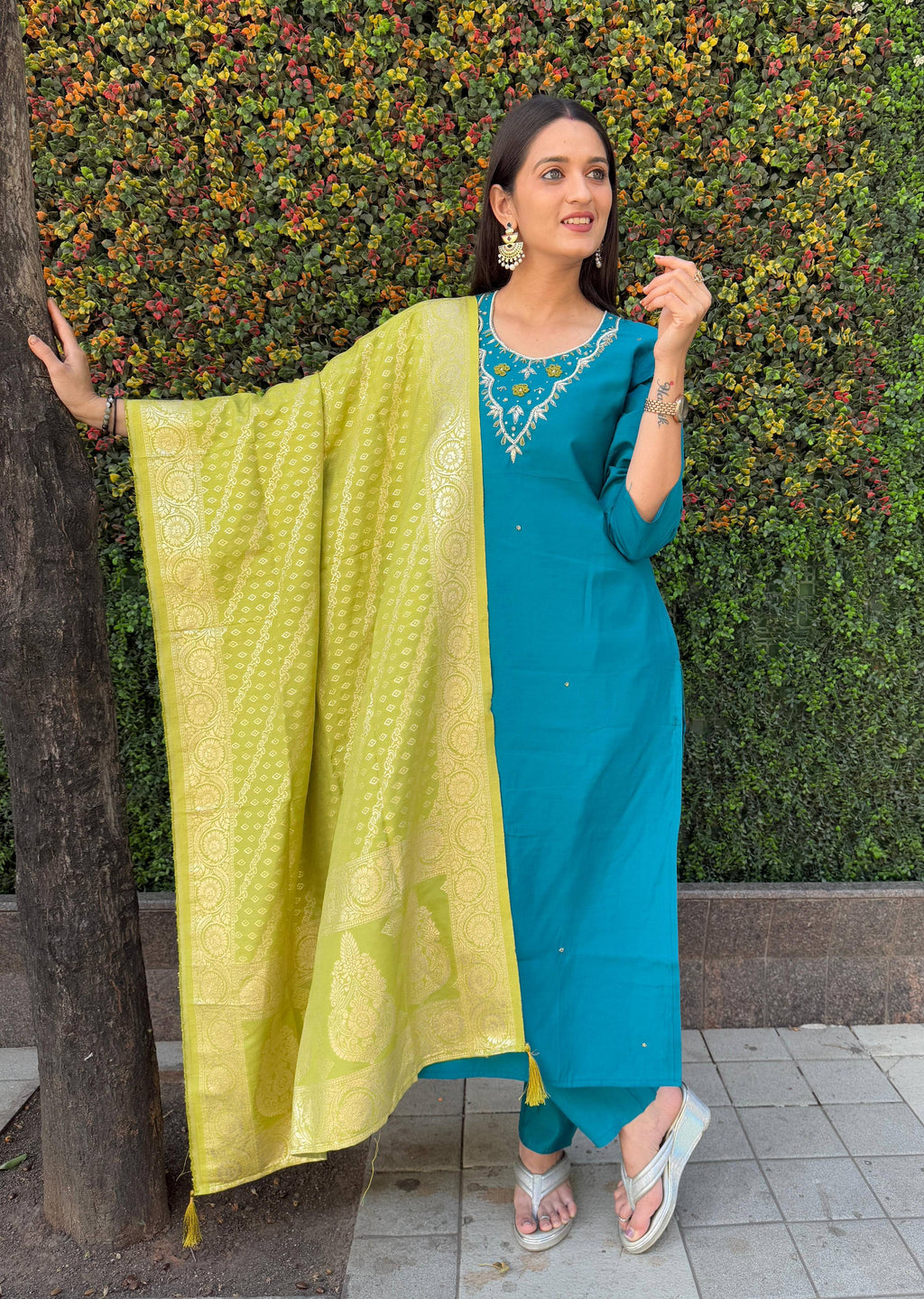 Vedant Vastram Kurta Pant Set With Dupatta Having Beautiful Handwork - Rama
