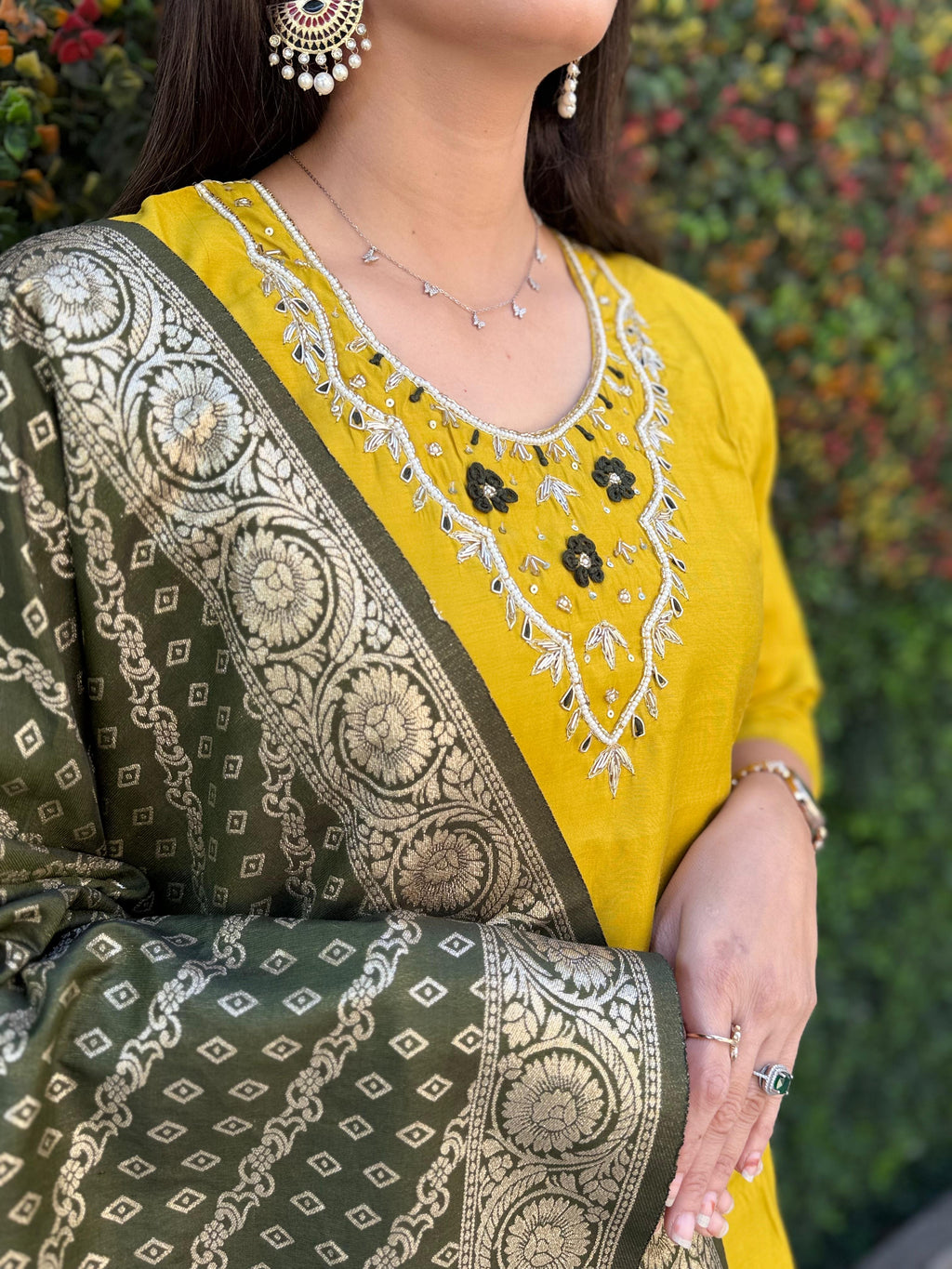 Vedant Vastram Kurta Pant Set With Dupatta Having Beautiful Handwork - Yellow