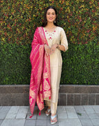 Vedant Vastram Kurta Pant Set With Dupatta Having Beautiful Handwork - Cream
