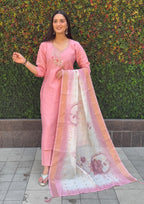 Vedant Vastram Kurta Pant Set With Dupatta Having Beautiful Handwork - Peach