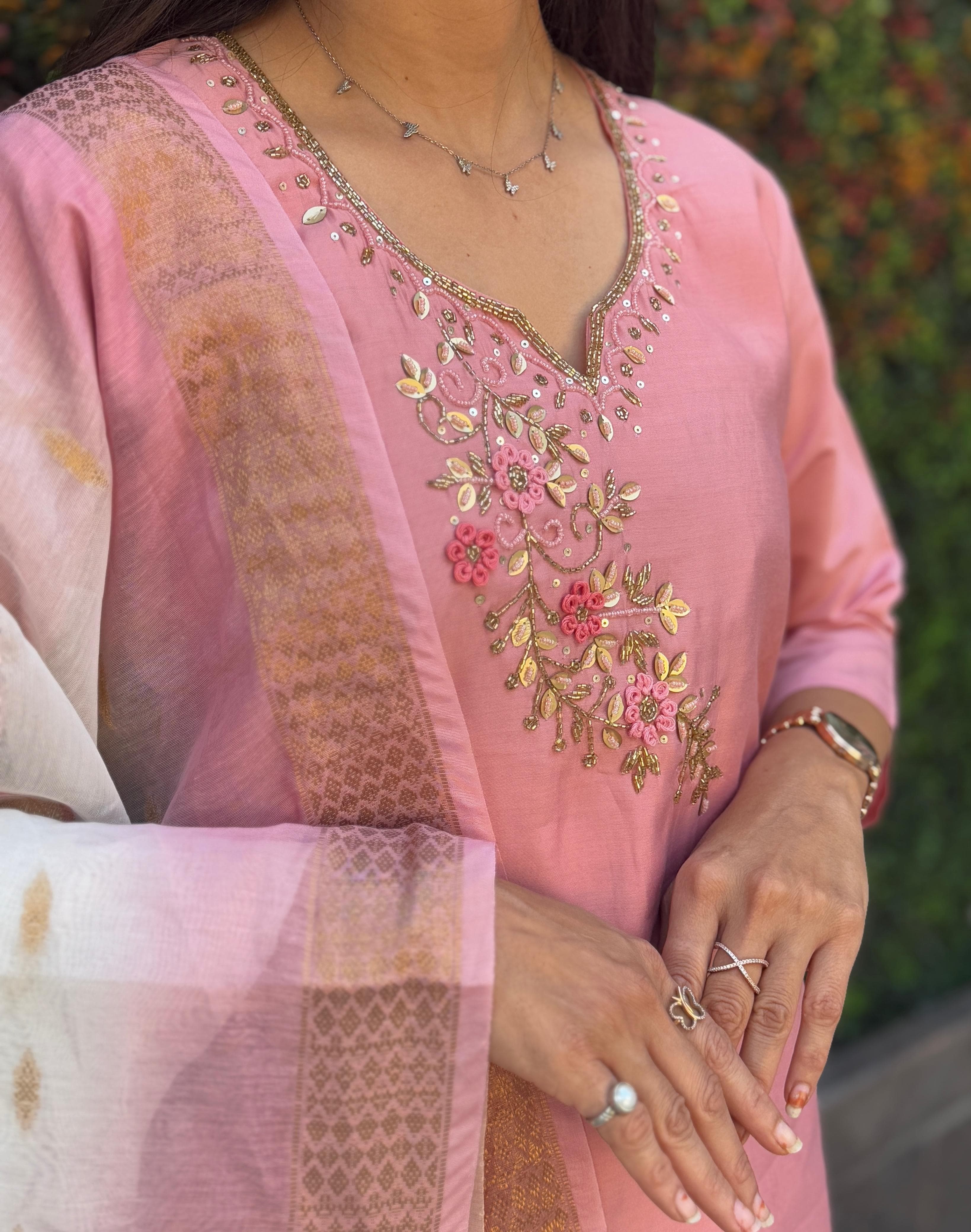 Vedant Vastram Kurta Pant Set With Dupatta Having Beautiful Handwork - Peach