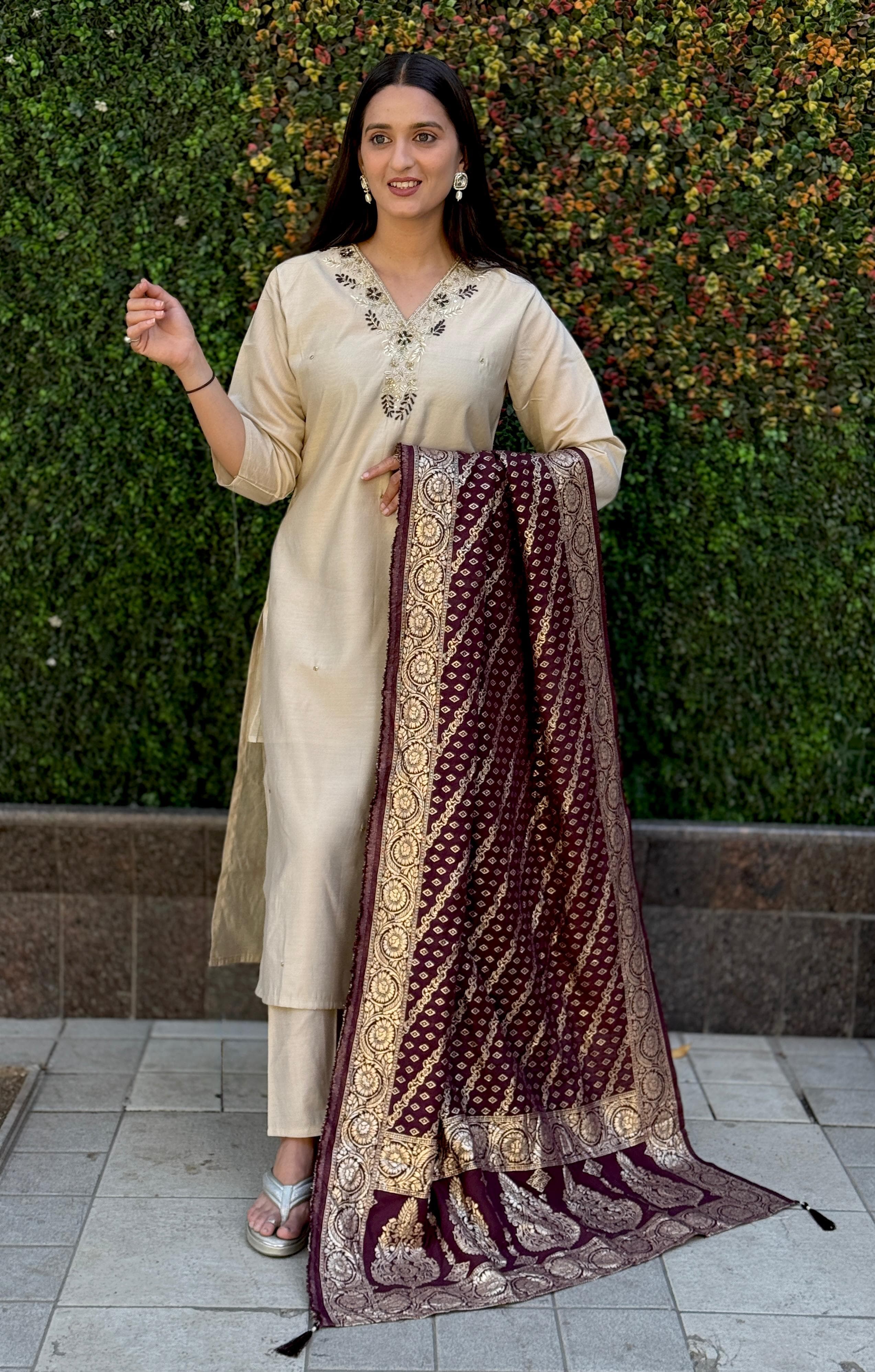Vedant Vastram Kurta Pant Set With Dupatta Having Beautiful Handwork - White