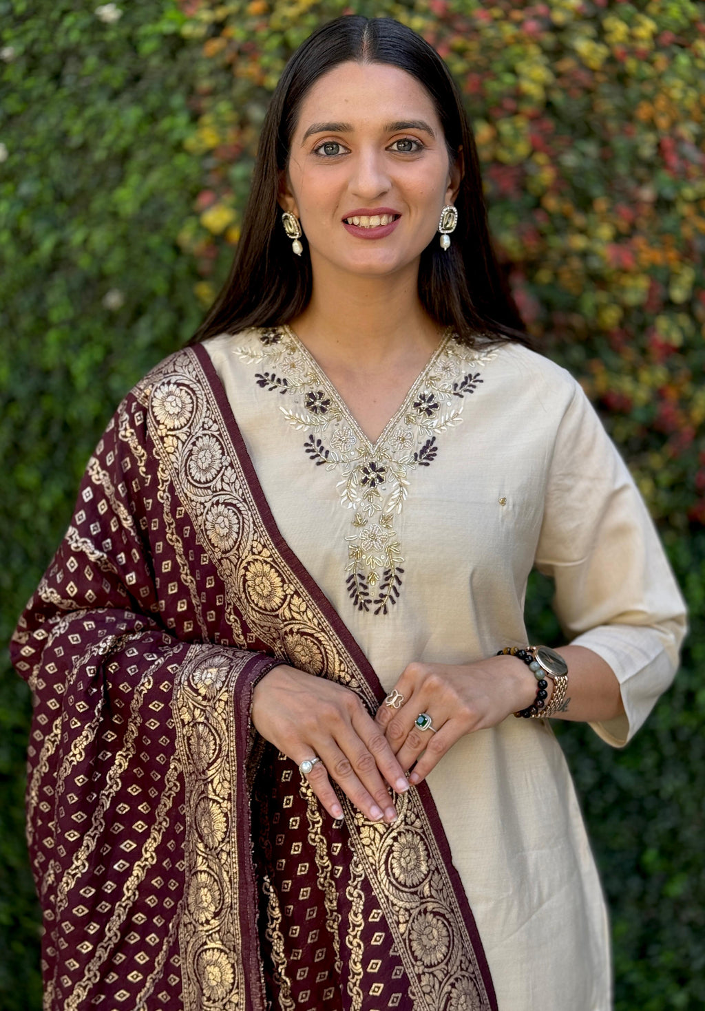 Vedant Vastram Kurta Pant Set With Dupatta Having Beautiful Handwork - White