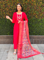 Vedant Vastram Kurta Pant Set With Dupatta Having Beautiful Handwork - Red