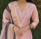 Vedant Vastram Kurta Pant Set With Dupatta Having Beautiful Handwork - Peach