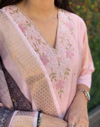 Vedant Vastram Kurta Pant Set With Dupatta Having Beautiful Handwork - Peach