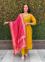 Vedant Vastram Kurta Pant Set With Dupatta Having Beautiful Handwork - Yellow