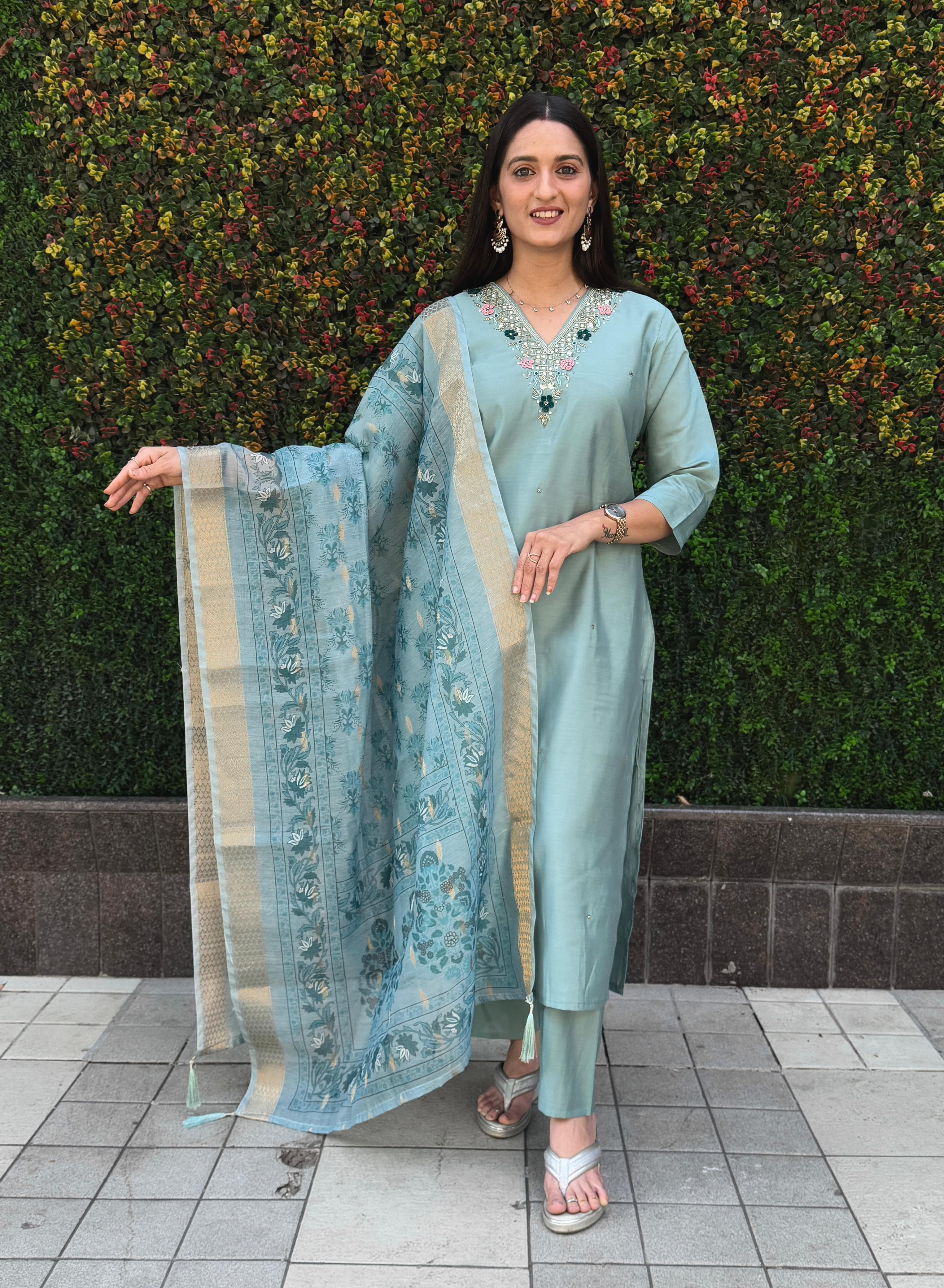 Vedant Vastram Kurta Pant Set With Dupatta Having Beautiful Handwork - See Green