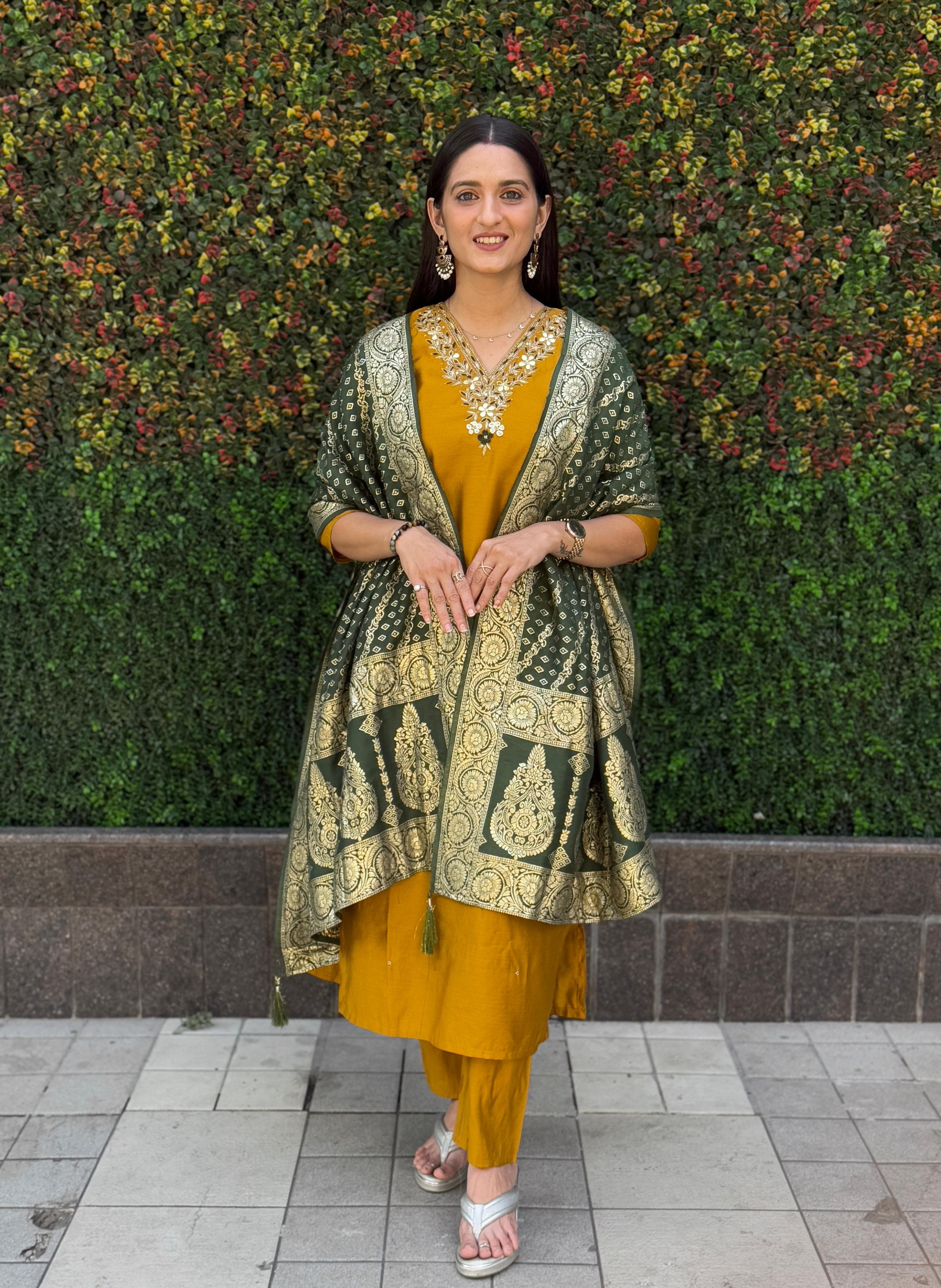 Vedant Vastram Kurta Pant Set With Dupatta Having Beautiful Handwork - Yellow
