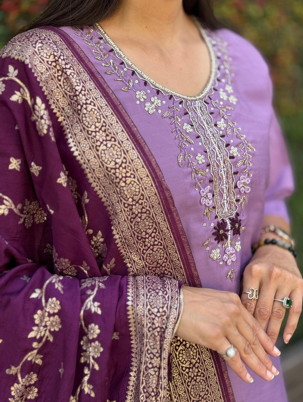 Vedant Vastram Kurta Pant Set With Dupatta Having Beautiful Handwork - Lavender
