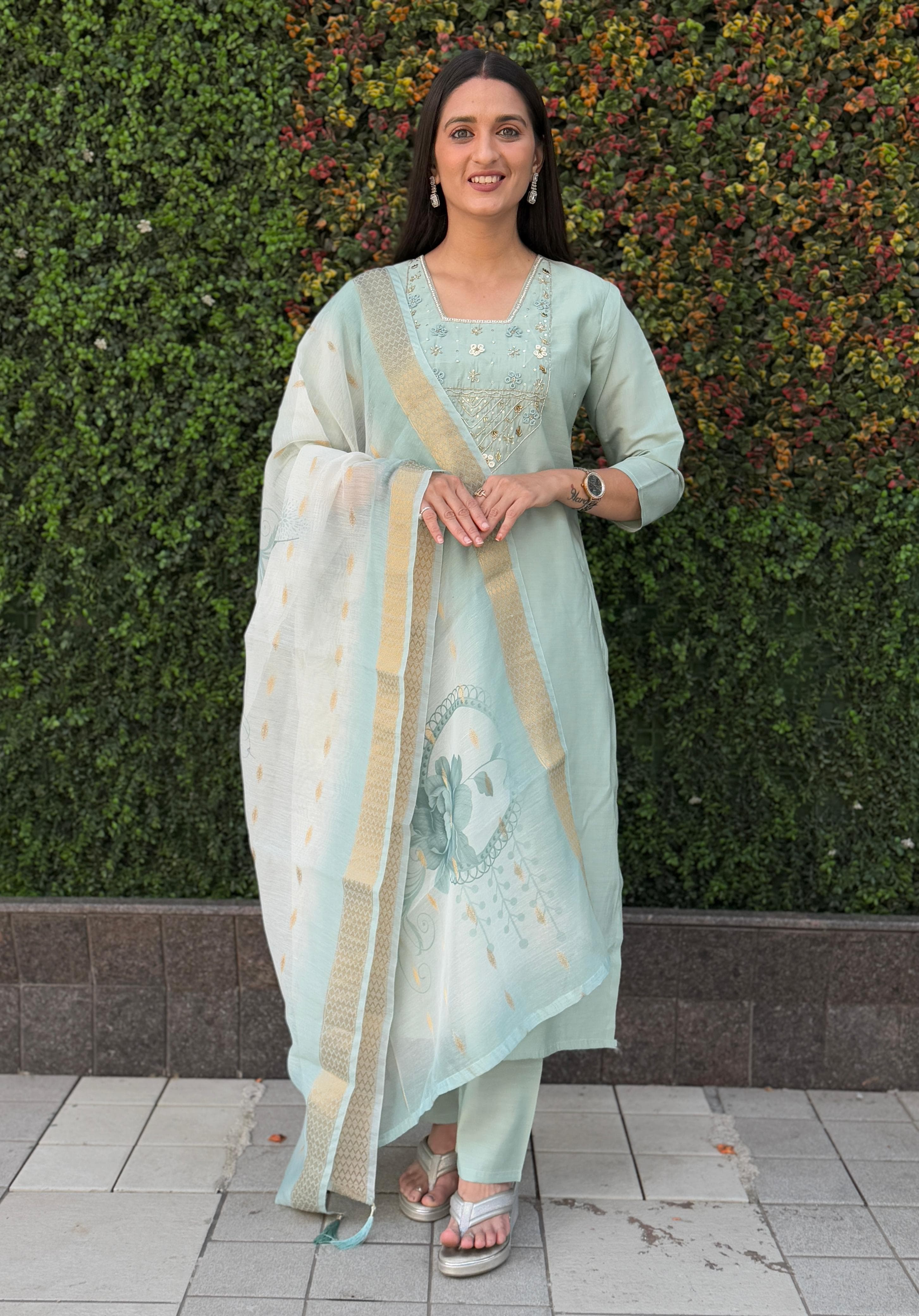 Vedant Vastram Kurta Pant Set With Dupatta Having Beautiful Handwork - See Green