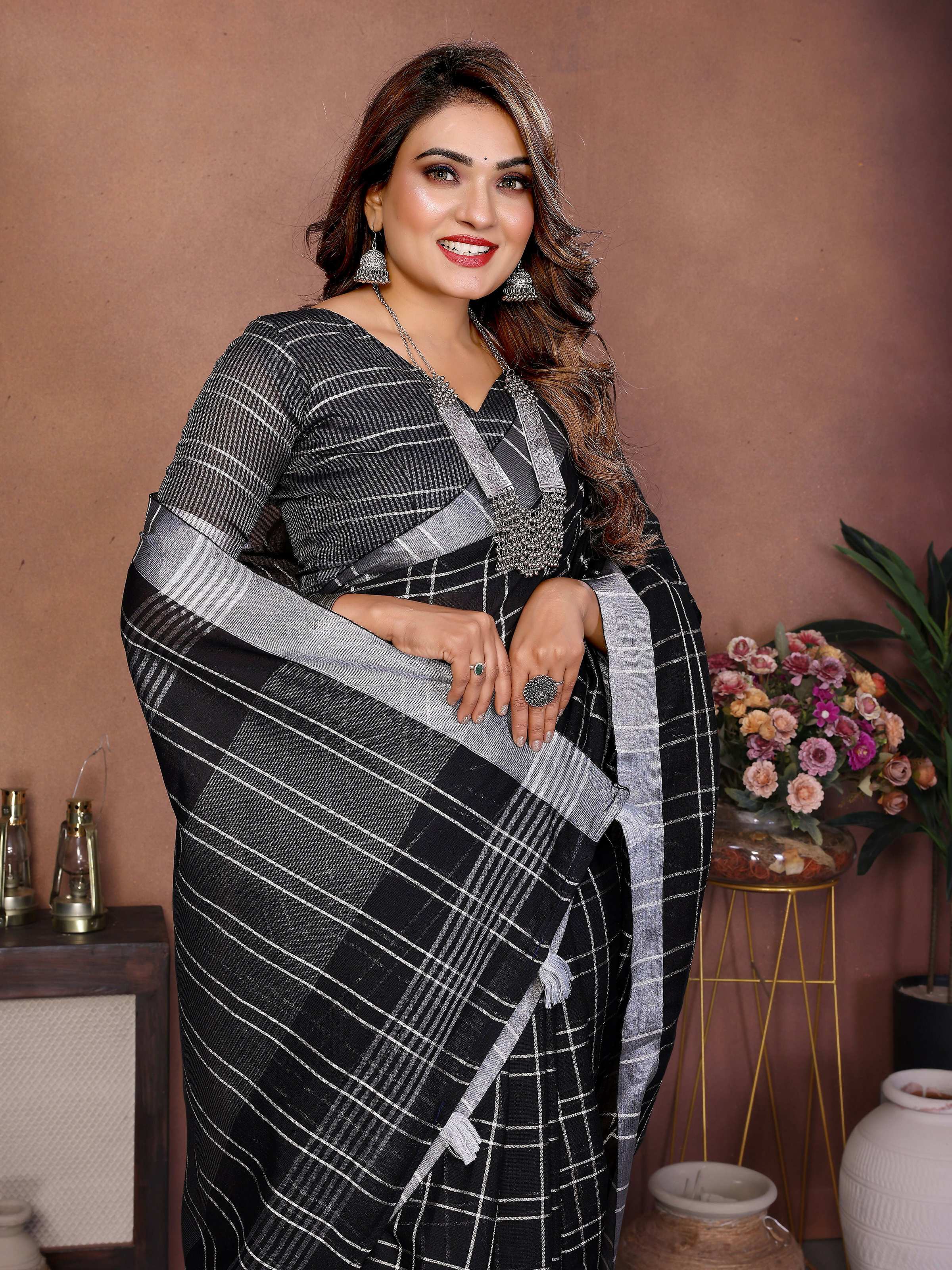 Aastha Fashion Black Linen Weaving Saree - Distacart