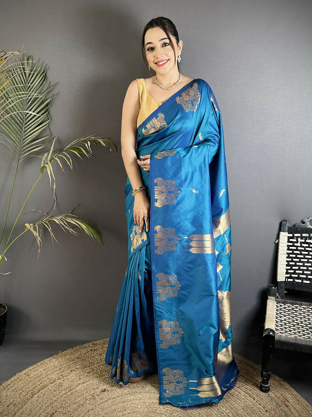 Joban Fashion Blue Motifs Zari Weaving Soft Silk Banarasi Saree