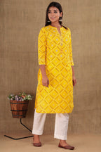 Kaajh Women's Yellow Bandhej Print Kurta Pant Set - Distacart