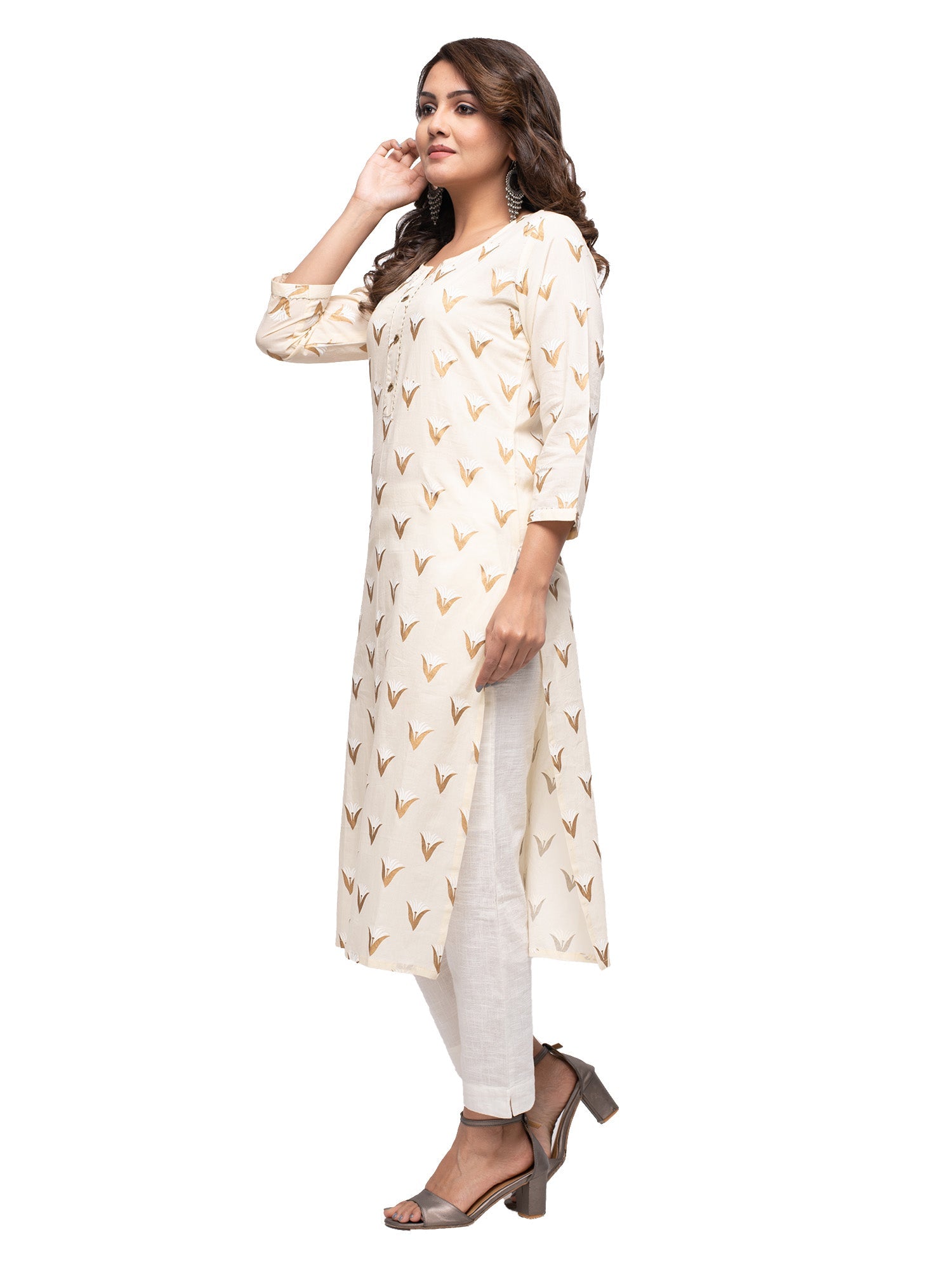 Kaajh Women's Off White Gold Print kurta - Distacart