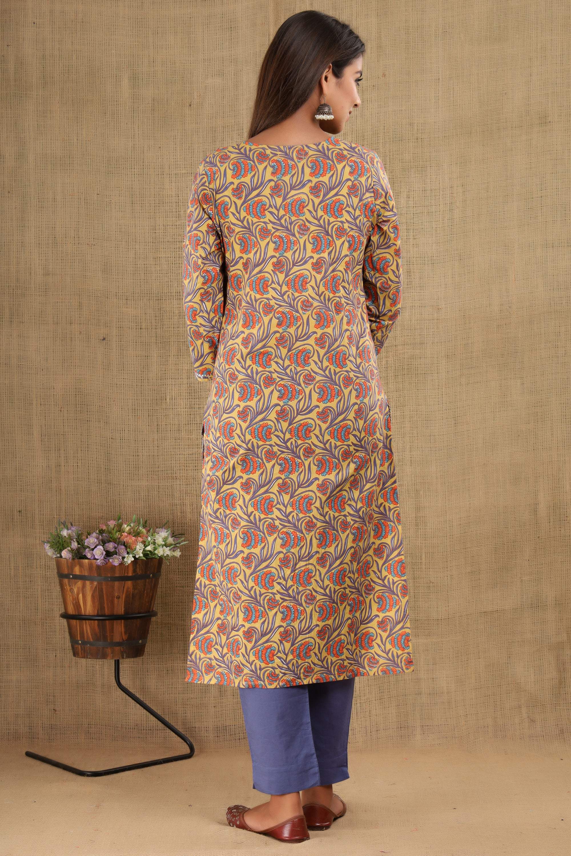Kaajh Women's Blue Yellow Floral Print Suit Set - Distacart