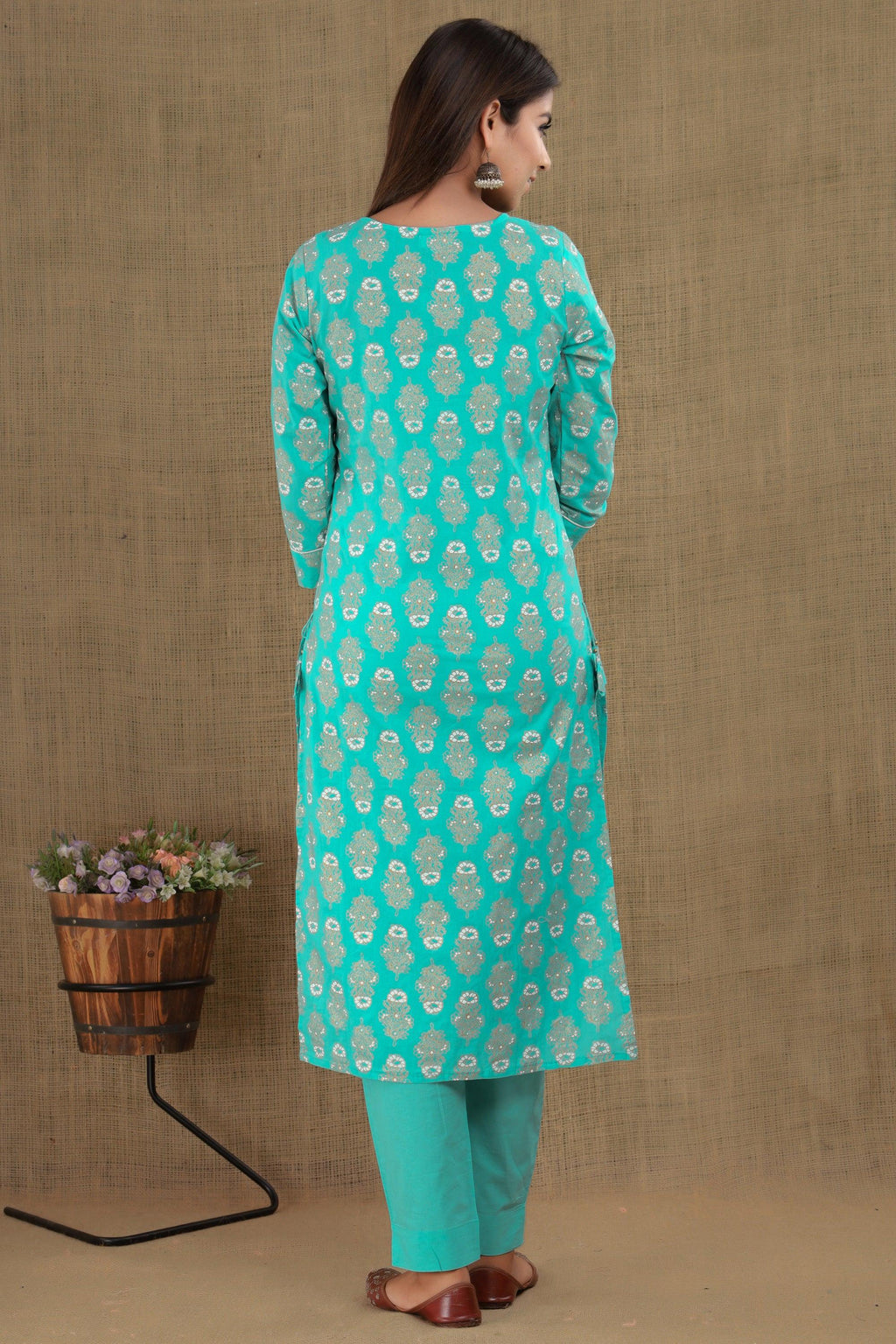 Kaajh Women's Green Floral Printed Suit Set - Distacart
