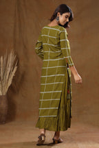 Kaajh Women's Green Embroidery Inner kurta - Distacart