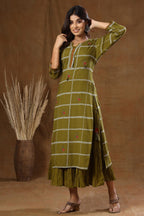 Kaajh Women's Green Embroidery Inner kurta - Distacart