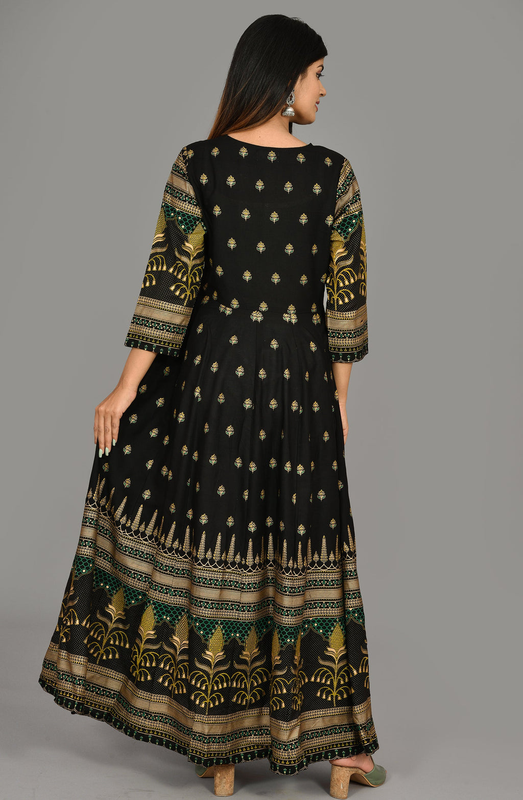 Kaajh Women's Black Green Gold Printed Ethnic Kurta - Distacart