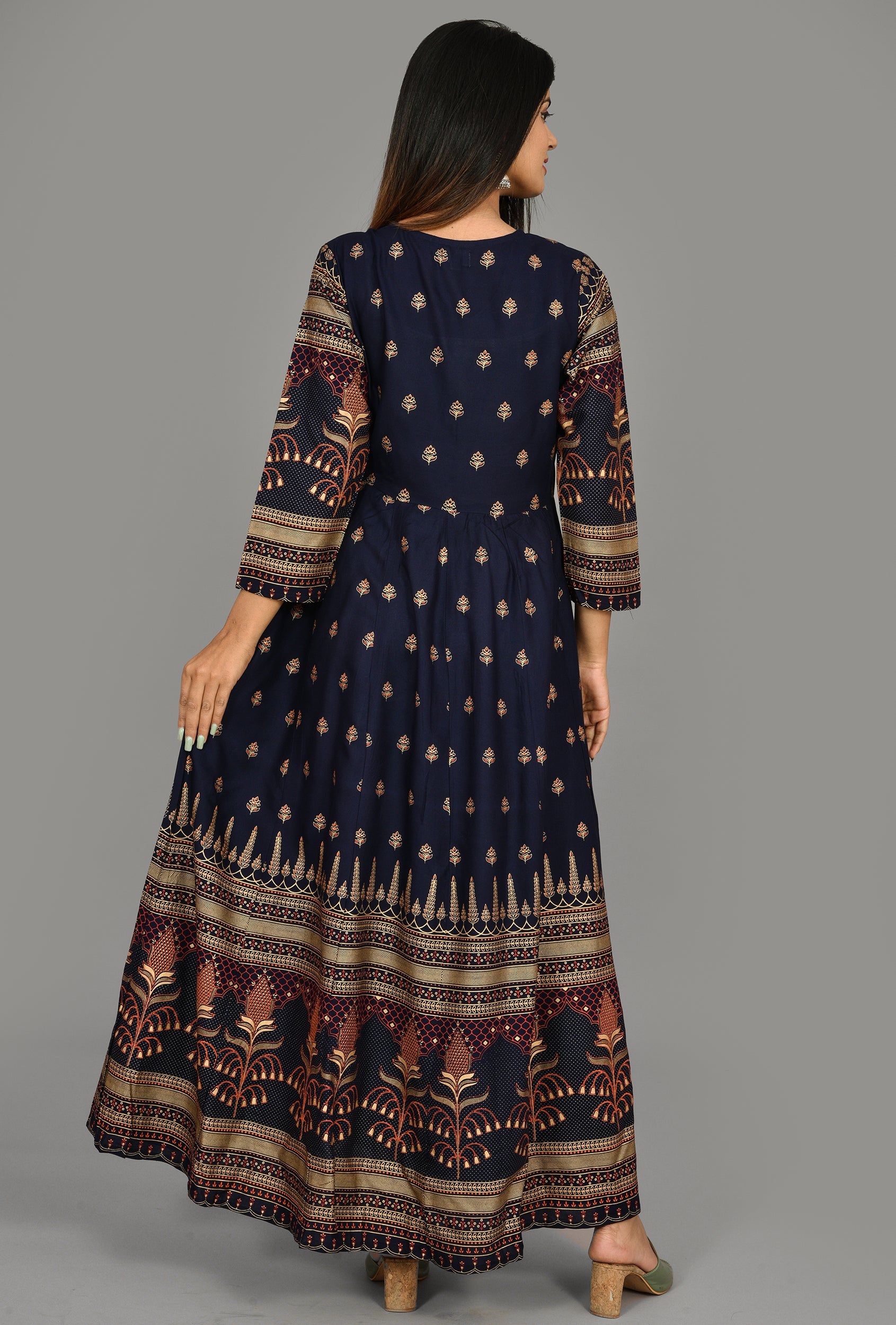 Kaajh Women's Blue Gold Printed Ethnic Kurta - Distacart