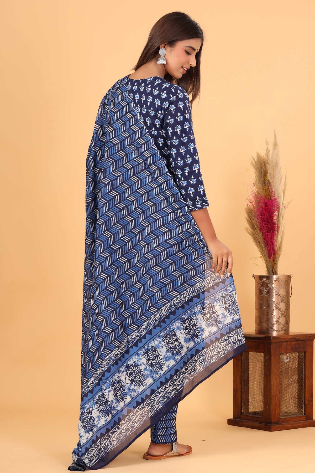 Kaajh Blue Floral Print Suit Set For Women - Distacart