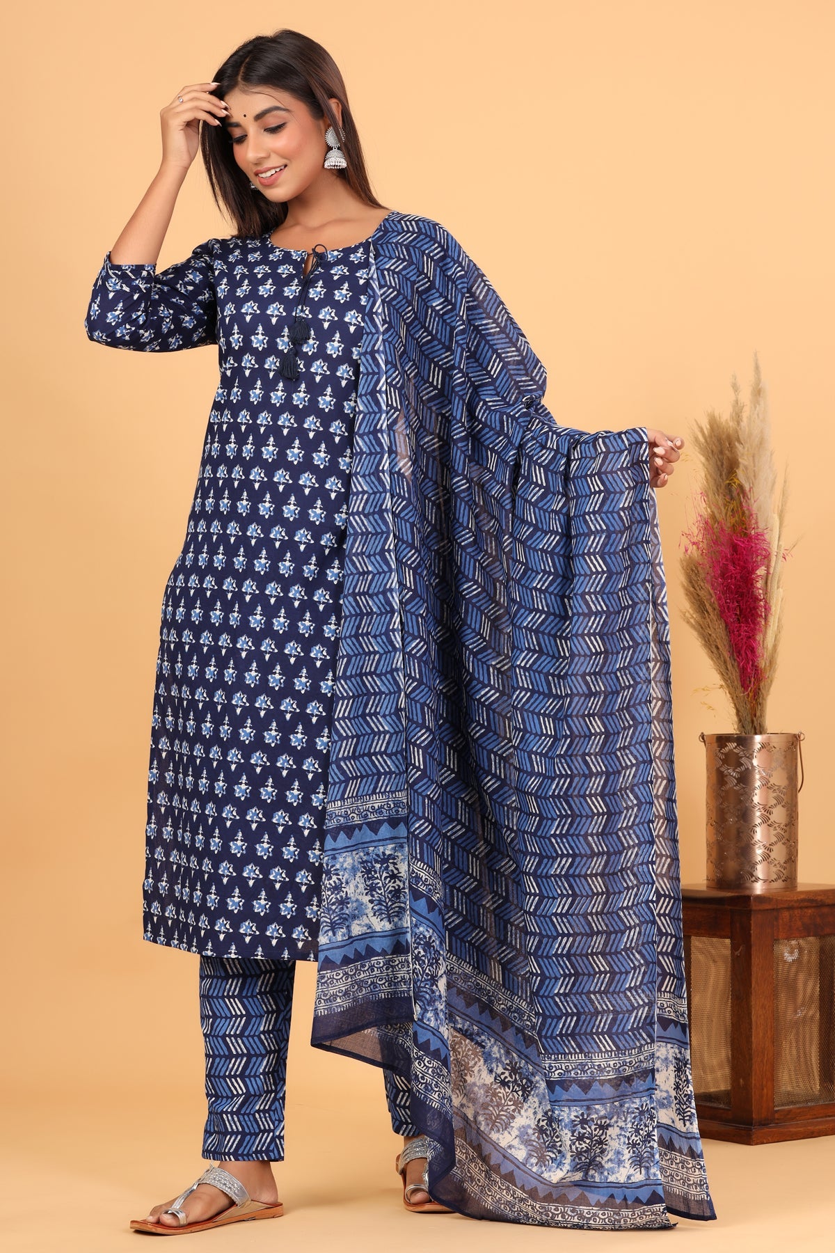 Kaajh Blue Floral Print Suit Set For Women - Distacart