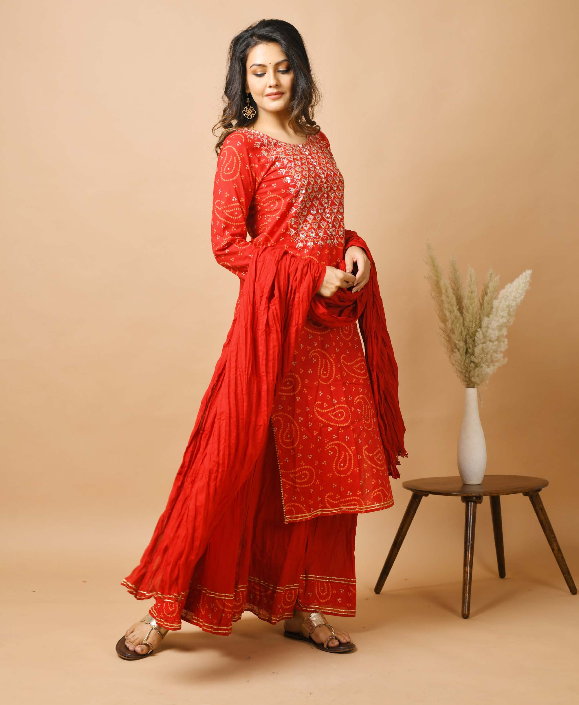 Kaajh Women's Red Bandhej Print Suit Set - Distacart